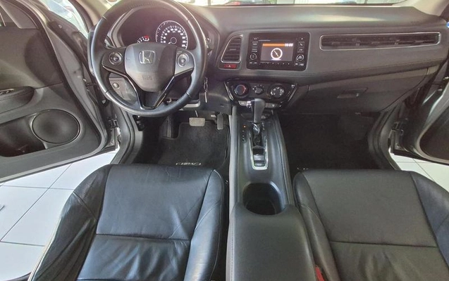 imagem-https://www.socarrao.com.br/sc-vehicle-images-prod/900358/1778094046353-7864293_14_B_c280f262b1.jpeg