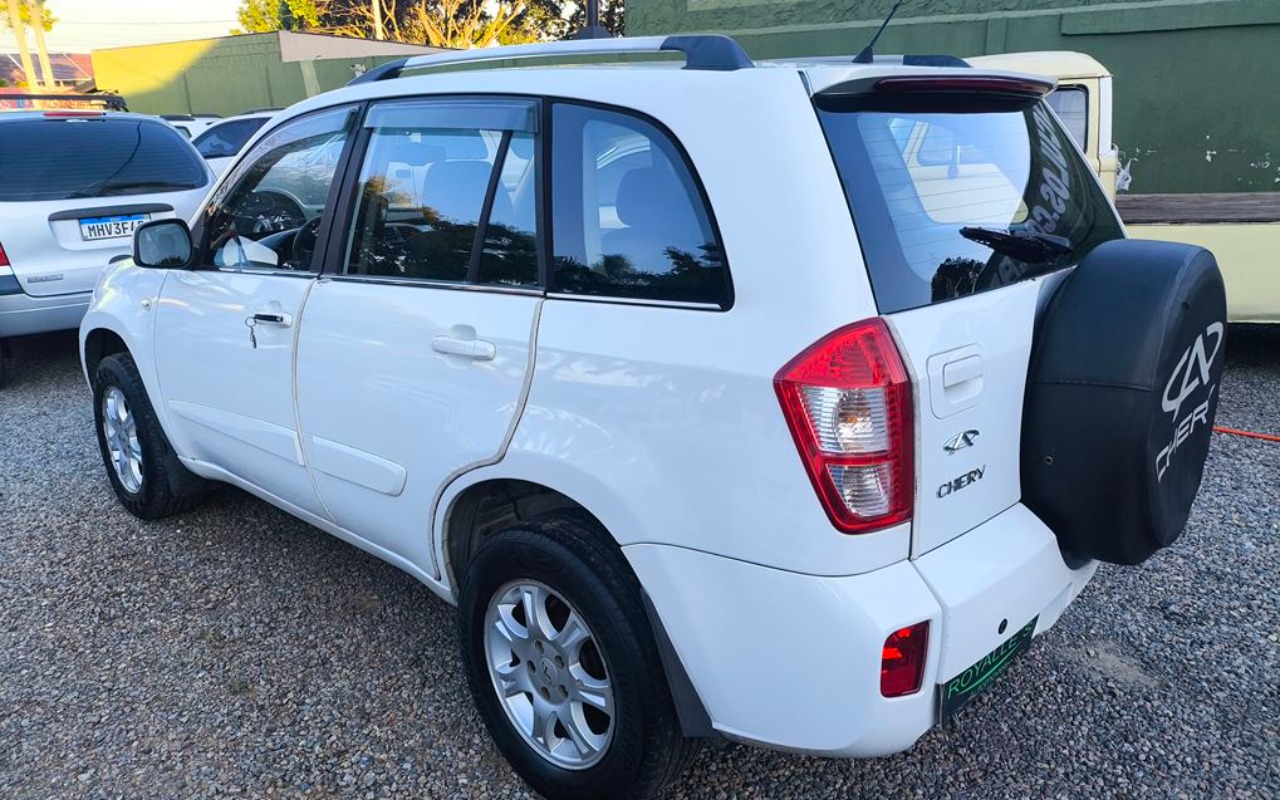 imagem-https://www.socarrao.com.br/sc-vehicle-images-prod/900503/1772661780538-SU1HXzIwMjYwMzA0XzE4MDExNCAoQ29weSkuanBn.jpg