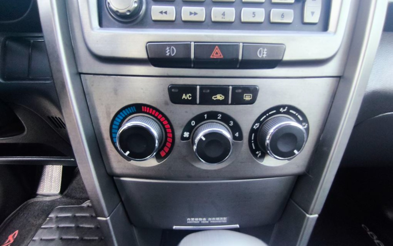 imagem-https://www.socarrao.com.br/sc-vehicle-images-prod/900503/1772661780841-SU1HXzIwMjYwMzA0XzE4MDI0MCAoQ29weSkuanBn.jpg