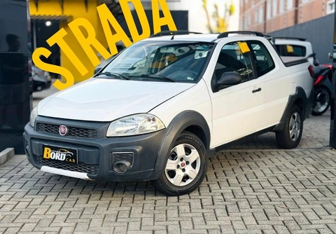 Fiat Strada 2015 Branco — foto 1 de 3