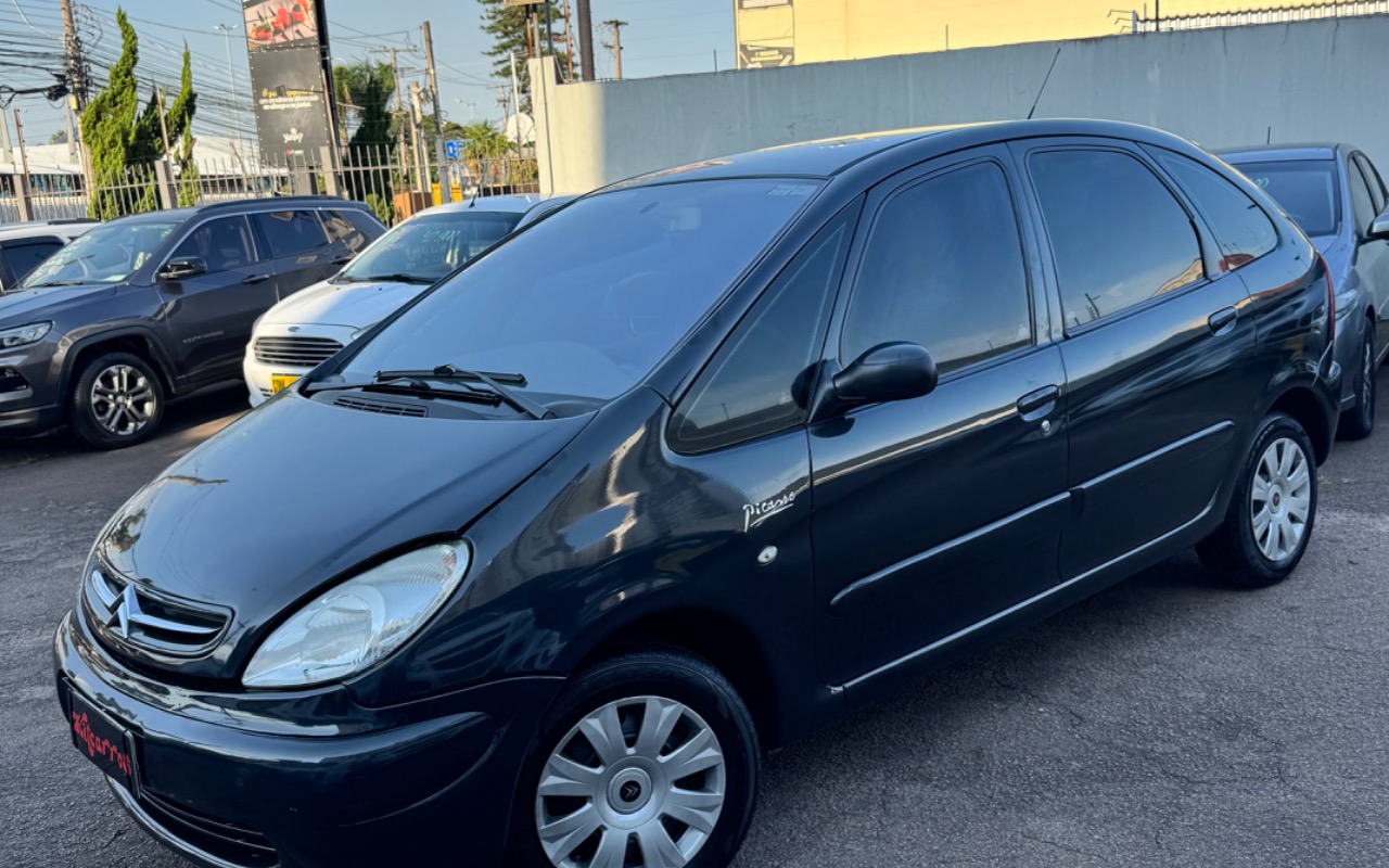 imagem-https://www.socarrao.com.br/sc-vehicle-images-prod/900653/1772675546586-SU1HXzUyOTguanBlZw.jpeg