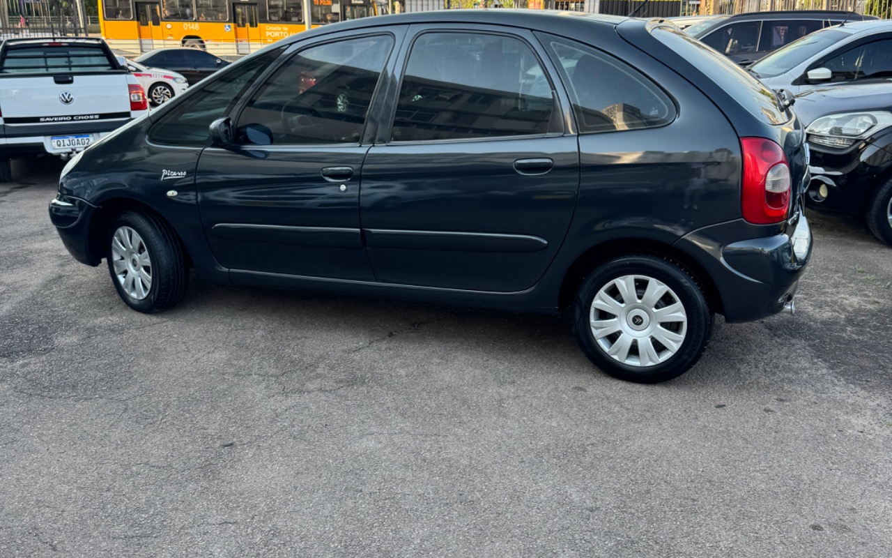 imagem-https://www.socarrao.com.br/sc-vehicle-images-prod/900653/1772675547103-SU1HXzUyOTkuanBlZw.jpeg