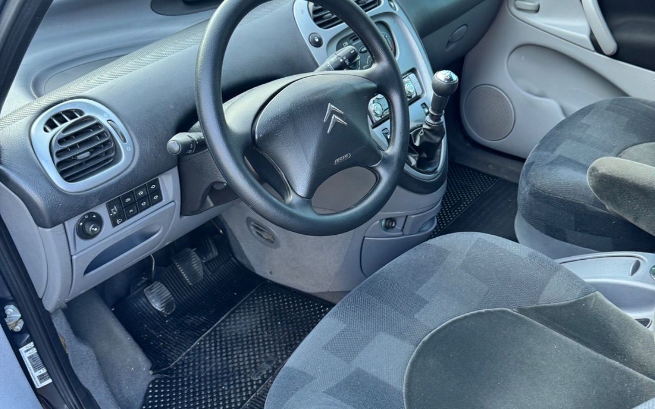 imagem-https://www.socarrao.com.br/sc-vehicle-images-prod/900653/1772675547230-SU1HXzUyOTEuanBlZw.jpeg