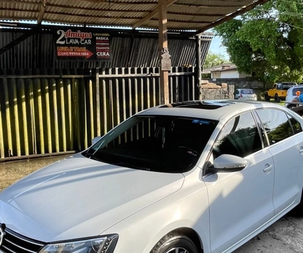 Volkswagen Jetta 2017 Prata — foto 1 de 3
