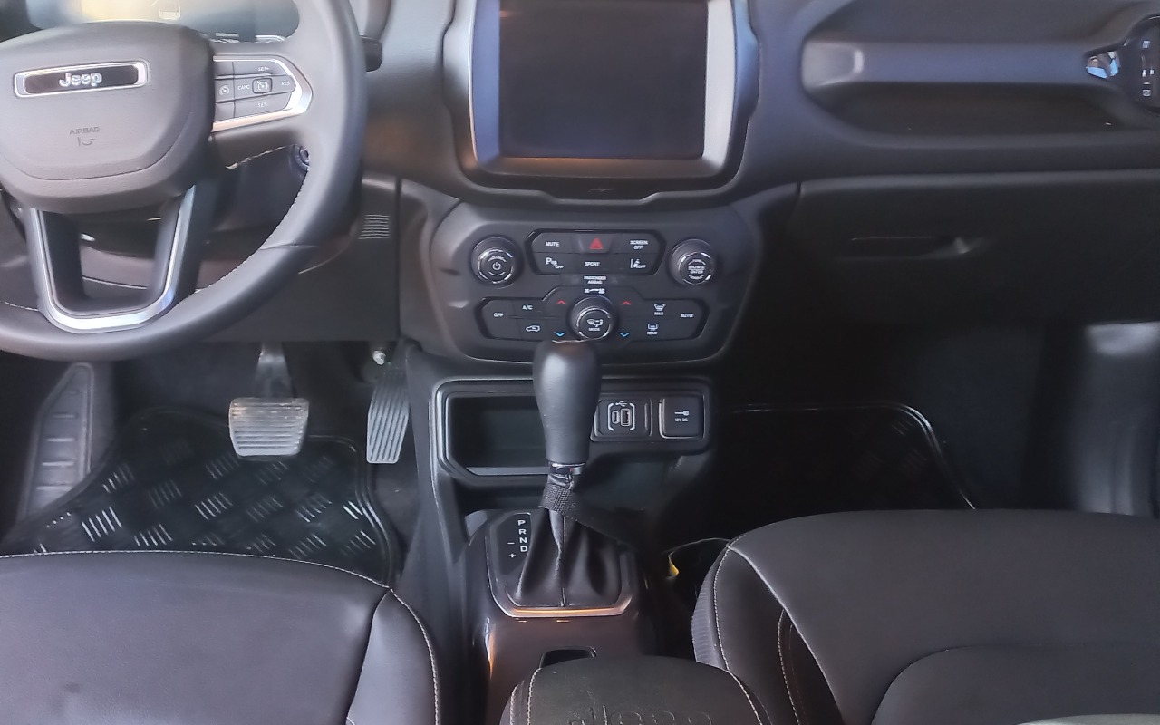 imagem-https://www.socarrao.com.br/sc-vehicle-images-prod/901434/1772718908661-MjAyNjAzMDNfMTYyMTExLmpwZw.jpg