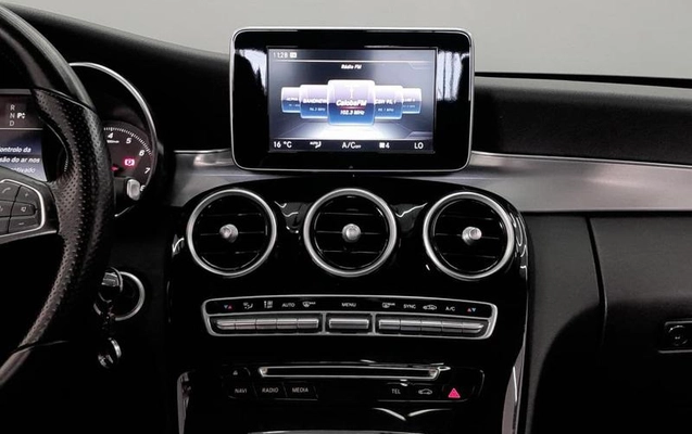 imagem-https://www.socarrao.com.br/sc-vehicle-images-prod/901798/1786719753423-7450975_5_B_54aaeb5a39.jpeg