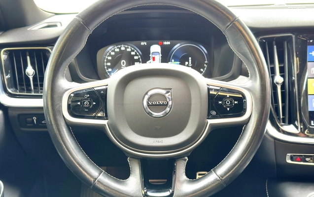 imagem-https://www.socarrao.com.br/sc-vehicle-images-prod/902017/1772726645603-11_050606.jpg
