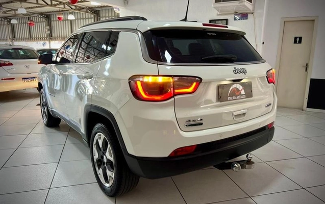 imagem-https://www.socarrao.com.br/sc-vehicle-images-prod/902154/1788467989585-7857456_10_B_34d1563330.jpeg