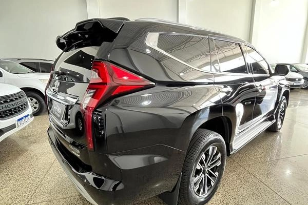 imagem-https://www.socarrao.com.br/sc-vehicle-images-prod/902654/1782995545702-7863701_16_B_c7f513e380.jpeg