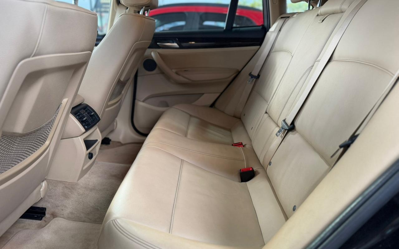 imagem-https://www.socarrao.com.br/sc-vehicle-images-prod/902677/1772736569472-MDZmMmY3MTMtYjA2YS00NDhlLWFkNjItOWQ5MTFlNTdjZmIxLmpwZw.jpg