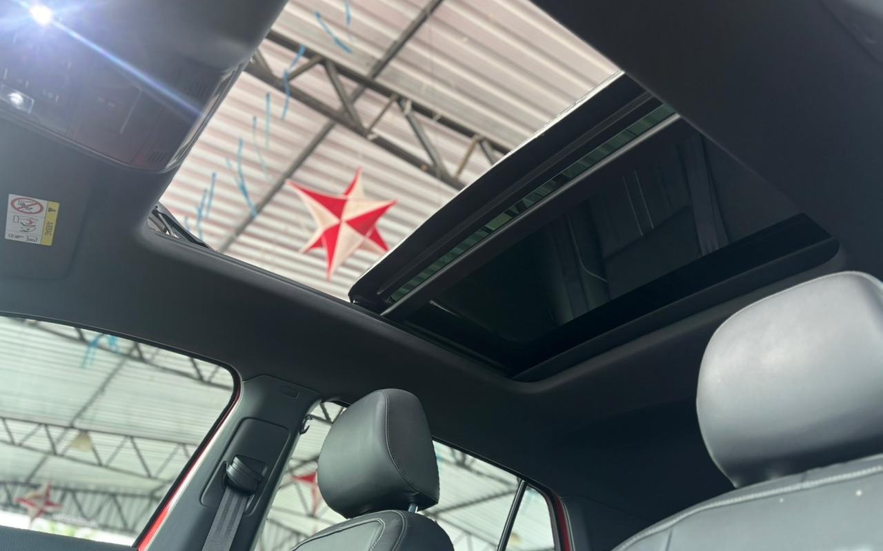 imagem-https://www.socarrao.com.br/sc-vehicle-images-prod/902701/1772737044826-NmE5NTlmNjEtZDI1OC00MzMzLTlkZmQtZmJkMzcyMmU4Y2NjLmpwZw.jpg