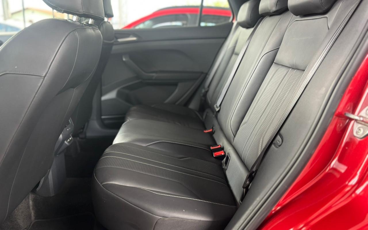 imagem-https://www.socarrao.com.br/sc-vehicle-images-prod/902701/1772737045260-ZmQzM2ZjYTYtZDM4Zi00NDkzLWJkMTgtMzVjNTJhODNjMTQwLmpwZw.jpg