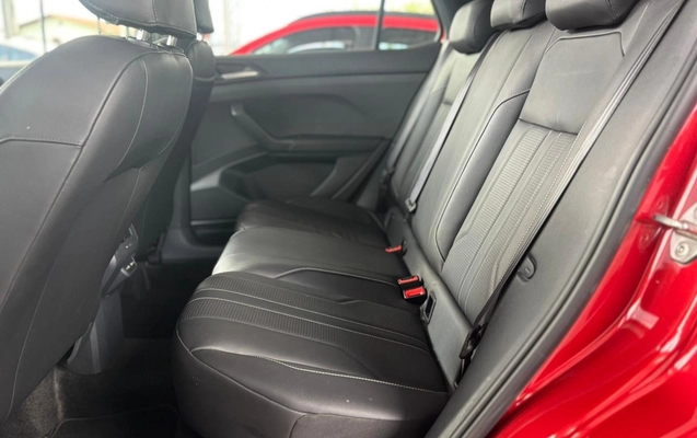 imagem-https://www.socarrao.com.br/sc-vehicle-images-prod/902701/1772737045260-ZmQzM2ZjYTYtZDM4Zi00NDkzLWJkMTgtMzVjNTJhODNjMTQwLmpwZw.jpg