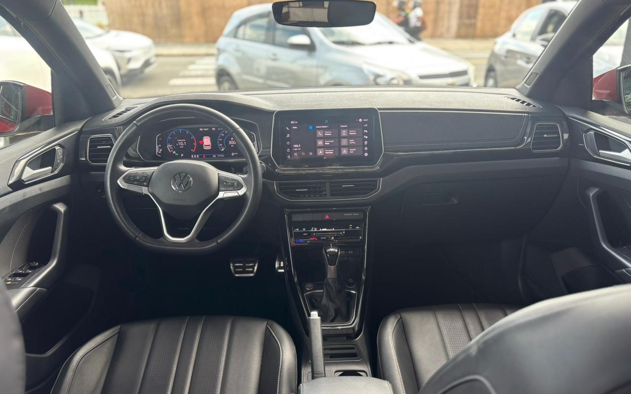 imagem-https://www.socarrao.com.br/sc-vehicle-images-prod/902701/1772737045624-NWI3ZjA4ZGYtZDhhZS00MjFiLWI1YmQtMmNiN2MyMzhlMjVlLmpwZw.jpg