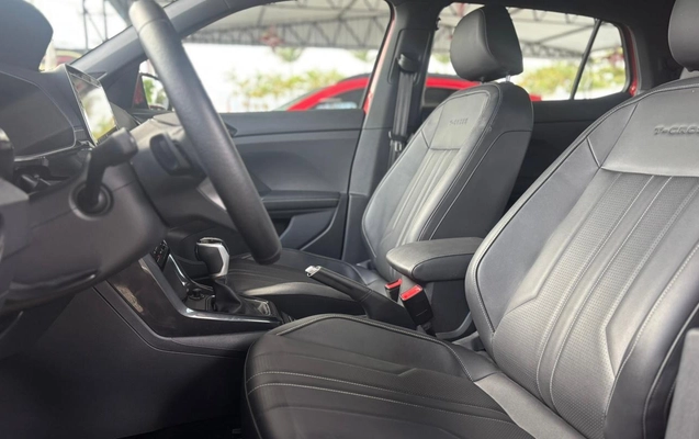 imagem-https://www.socarrao.com.br/sc-vehicle-images-prod/902701/1772737045797-MzMzNTE3YTYtOTg4OC00NTM0LTkzNzEtMTQzNzA4OTg5NDgyLmpwZw.jpg