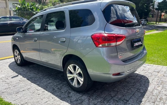 imagem-https://www.socarrao.com.br/sc-vehicle-images-prod/902723/1792245942074-7867642_1_B_202681686e.jpeg