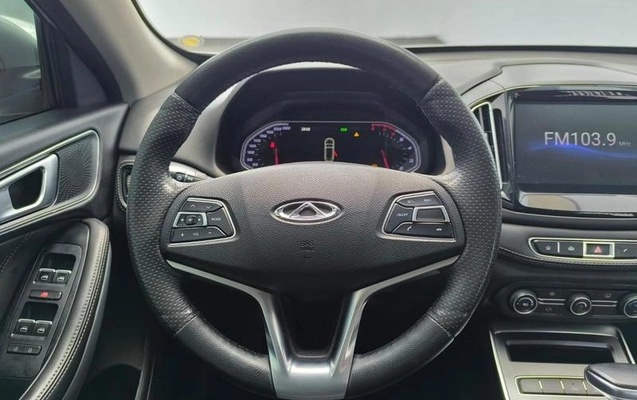 imagem-https://www.socarrao.com.br/sc-vehicle-images-prod/903048/1786629727737-7746647_9_B_aecc706e99.jpeg