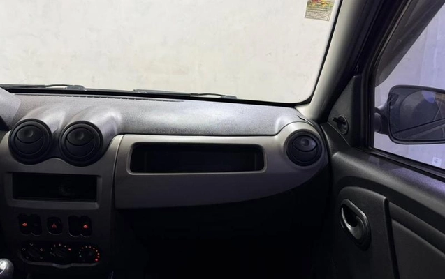 imagem-https://www.socarrao.com.br/sc-vehicle-images-prod/903200/1772743551351-7868394_9_B_a8d656fe06.jpeg