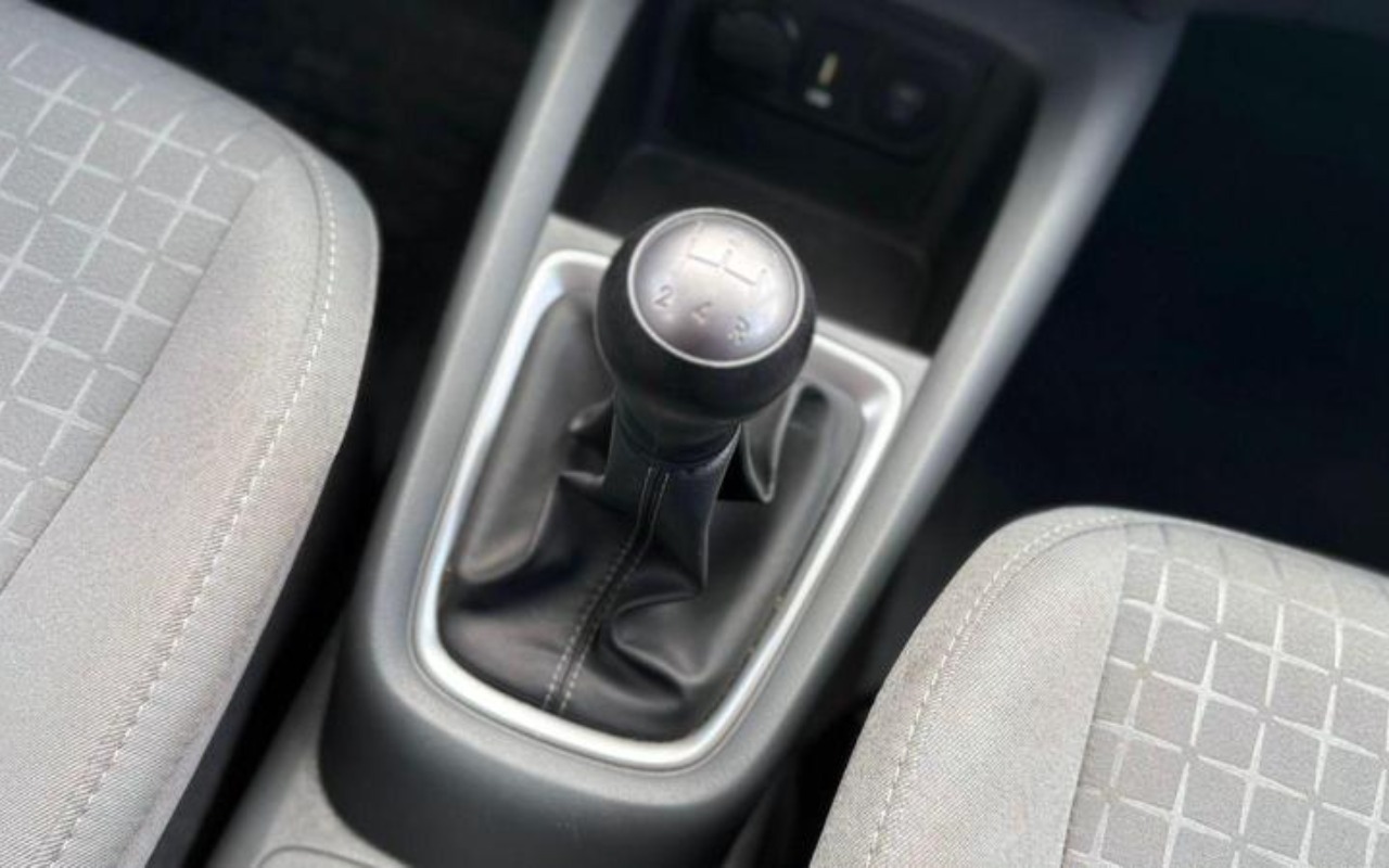imagem-https://www.socarrao.com.br/sc-vehicle-images-prod/903240/1772744217346-Nzg0OTAxMl80X0JfZGZmZjMxNjU4Zi5qcGVn.jpeg