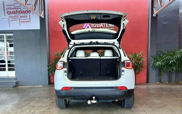 imagem-https://www.socarrao.com.br/sc-vehicle-images-prod/903317/1772746431020-4_053148.jpg