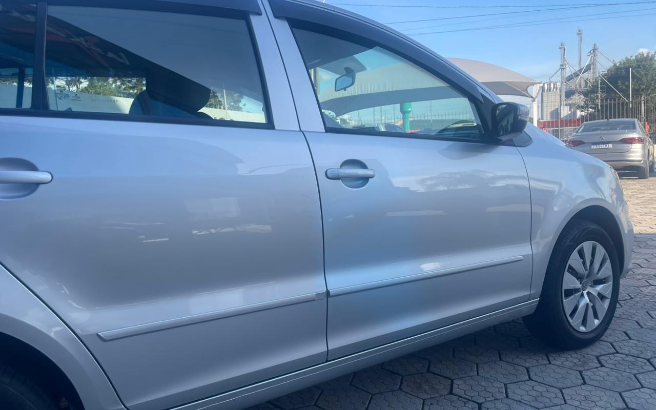 imagem-https://www.socarrao.com.br/sc-vehicle-images-prod/904331/1772800575757-NTkzQUQ1NzctMzYwQS00OUM3LUEzMEMtRTc5QkU5NUI3QTZGLmpwZWc.jpeg