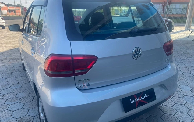 imagem-https://www.socarrao.com.br/sc-vehicle-images-prod/904331/1772800576440-ODkxMzcxRDItQjA2Ni00RTlBLTkwRjQtRDQ4OTk4Q0YwM0Y5LmpwZWc.jpeg