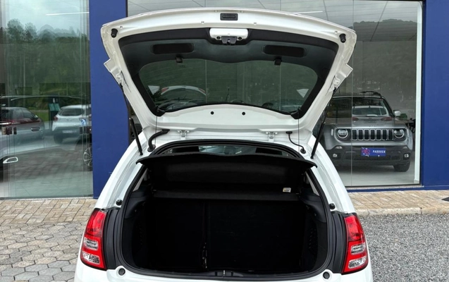 imagem-https://www.socarrao.com.br/sc-vehicle-images-prod/904464/1772801604656-V2hhdHNBcHAgSW1hZ2UgMjAyNi0wMy0wNCBhdCAxNS4xNy40OCAoMSkuanBlZw.jpeg