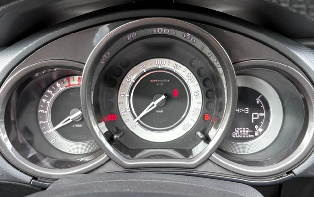 imagem-https://www.socarrao.com.br/sc-vehicle-images-prod/904464/1772801604756-V2hhdHNBcHAgSW1hZ2UgMjAyNi0wMy0wNCBhdCAxNS4xNy40NyAoMSkuanBlZw.jpeg