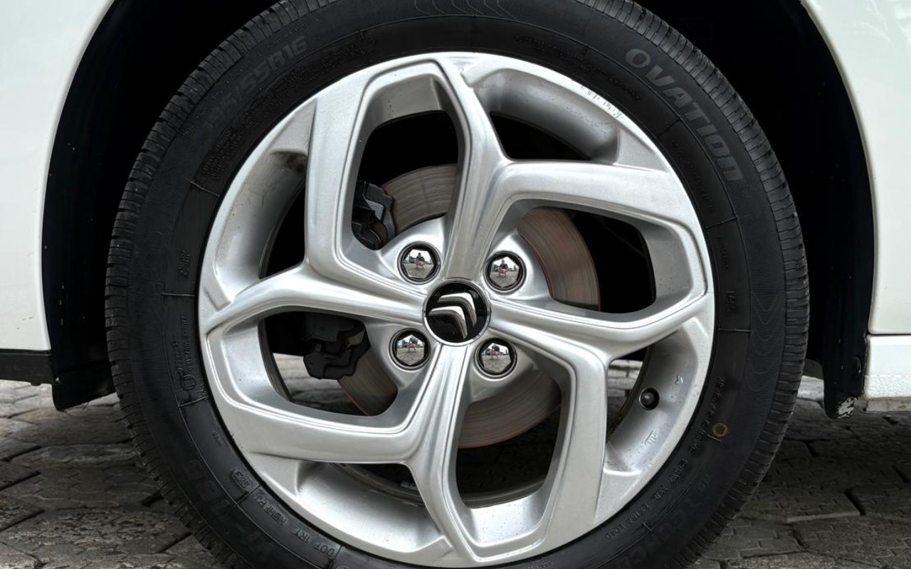 imagem-https://www.socarrao.com.br/sc-vehicle-images-prod/904464/1772801604862-V2hhdHNBcHAgSW1hZ2UgMjAyNi0wMy0wNCBhdCAxNS4xNy40Ny5qcGVn.jpeg