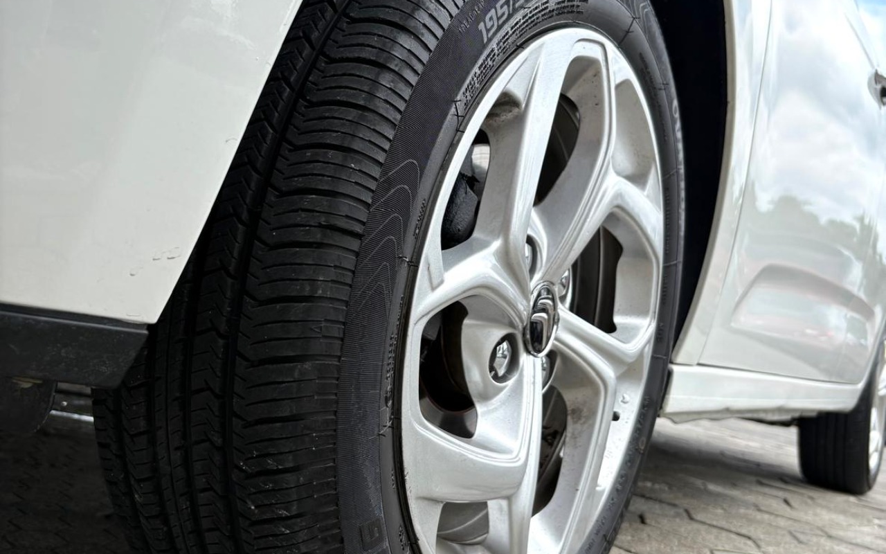 imagem-https://www.socarrao.com.br/sc-vehicle-images-prod/904464/1772801605021-V2hhdHNBcHAgSW1hZ2UgMjAyNi0wMy0wNCBhdCAxNS4xNy40Ni5qcGVn.jpeg
