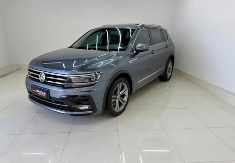 Volkswagen Tiguan 2018 Cinza — foto 1 de 3
