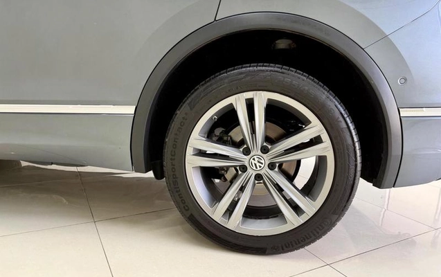 imagem-https://www.socarrao.com.br/sc-vehicle-images-prod/904479/1787764514841-7869276_17_B_311ee03d3c.jpeg