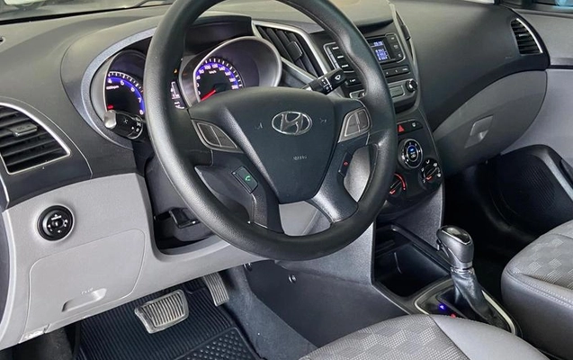 imagem-https://www.socarrao.com.br/sc-vehicle-images-prod/904520/1788701529655-7867945_16_B_c94ff59671.jpeg