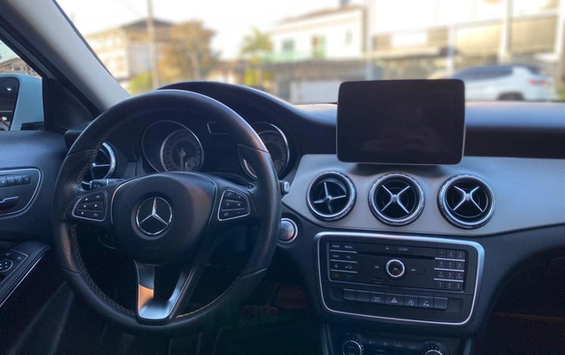 imagem-https://www.socarrao.com.br/sc-vehicle-images-prod/904562/1772803799156-7e124d0ef6b246b59f6b4e67c424b7ba_1760723080686.jpeg