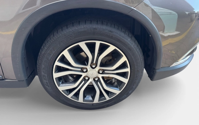 imagem-https://www.socarrao.com.br/sc-vehicle-images-prod/904604/1786373168555-0daX6gcXEnNc8wbXBTYdDKIBbVW0lMeo.jpg