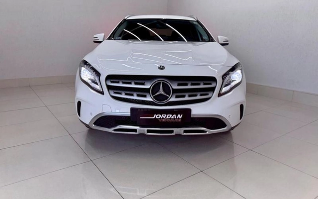 imagem-https://www.socarrao.com.br/sc-vehicle-images-prod/904671/1792529945103-7869656_4_B_fa675394da.jpeg