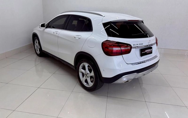 imagem-https://www.socarrao.com.br/sc-vehicle-images-prod/904671/1792529945109-7869656_8_B_96f6f61b81.jpeg