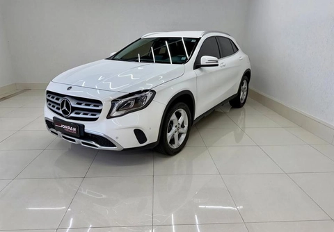 Mercedes-Benz GLA 200 2018 Branco — foto 1 de 3