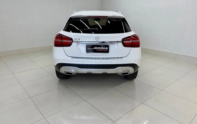 imagem-https://www.socarrao.com.br/sc-vehicle-images-prod/904671/1793223021582-7869656_7_B_72305fe17b.jpeg