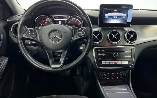 imagem-https://www.socarrao.com.br/sc-vehicle-images-prod/904799/1784138476466-7811440_12_B_90a42501ec.jpeg