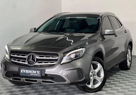 Mercedes-Benz GLA 200 2019 Prata — foto 1 de 3