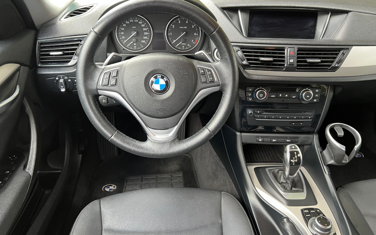 imagem-https://www.socarrao.com.br/sc-vehicle-images-prod/904934/1772809110482-SU1HXzg5MjAuanBn.jpg