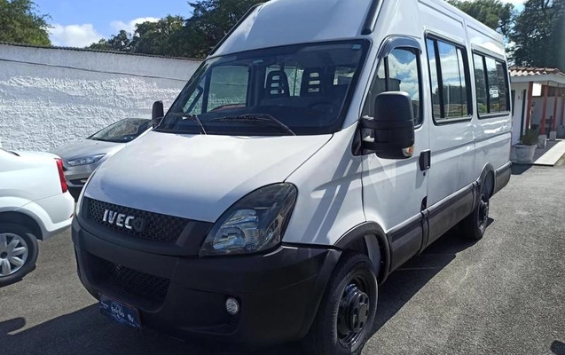 imagem-https://www.socarrao.com.br/sc-vehicle-images-prod/905033/1790352741807-7870274_0_B_8bbd93e884.jpeg