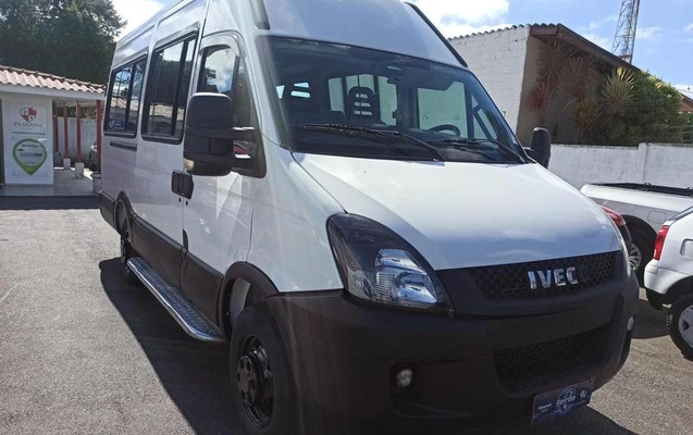 imagem-https://www.socarrao.com.br/sc-vehicle-images-prod/905033/1790352741812-7870274_2_B_e6746656c0.jpeg