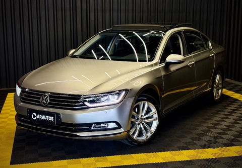 Volkswagen Passat 2017 Prata — foto 1 de 3