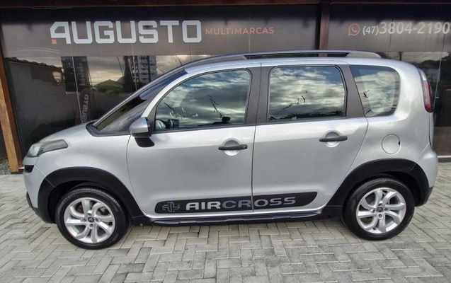 imagem-https://www.socarrao.com.br/sc-vehicle-images-prod/905123/1789225333568-cc7a5d9ff1d44f4d92eed7dde8198eb3_1772819631787.jpeg