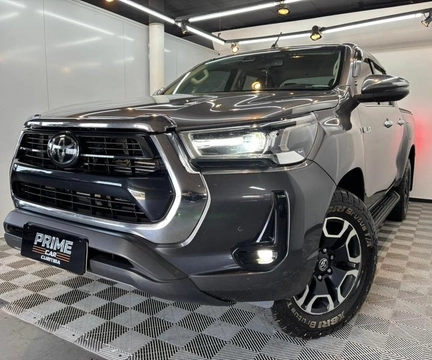 Toyota Hilux 2021 Cinza — foto 1 de 3