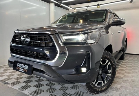 Toyota Hilux 2021 Cinza — foto 1 de 3