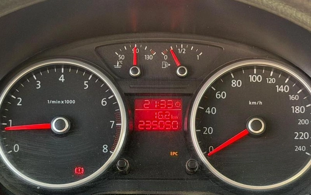 imagem-https://www.socarrao.com.br/sc-vehicle-images-prod/905322/1790110074677-7870924_5_B_b5e3735dbf.jpeg