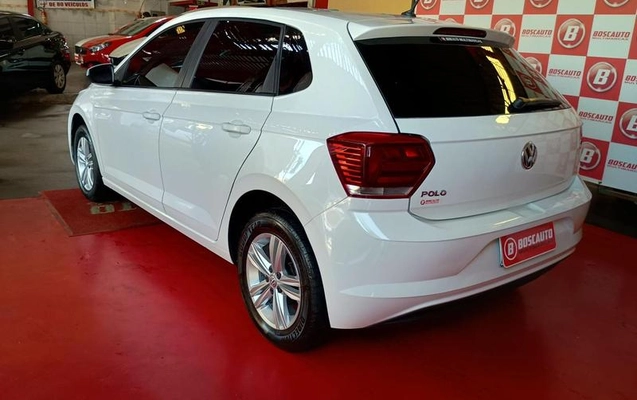 imagem-https://www.socarrao.com.br/sc-vehicle-images-prod/905495/1774381084658-7832200_10_B_836507e23b.jpeg